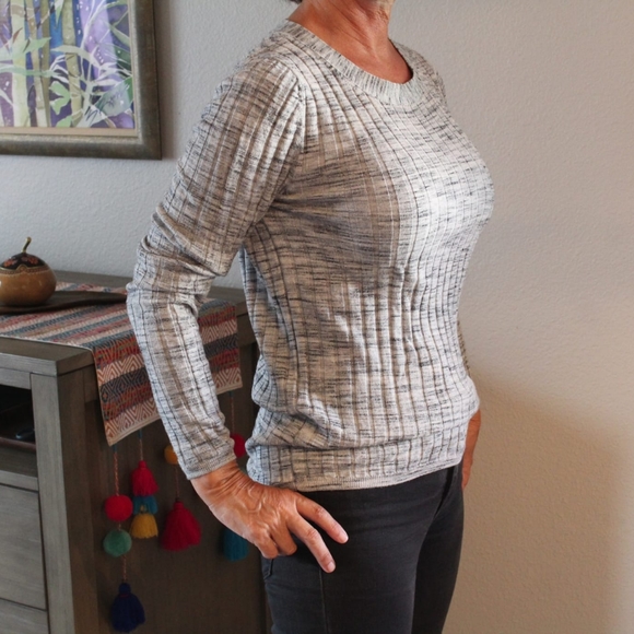 Merino Wool Pullover Sweater - Picture 5 of 8